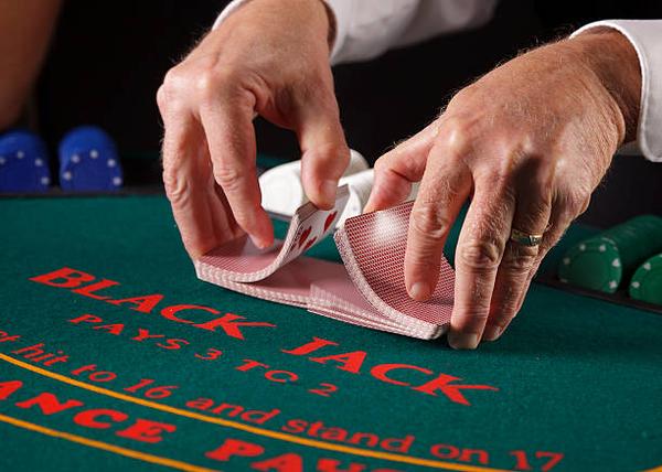 Explore Multi-Level Jackpot Structures Through オンラインカジノ Slot Collections